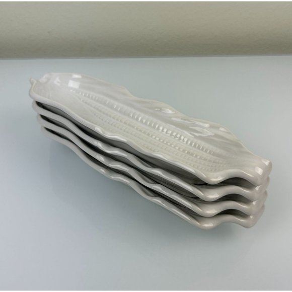Signature Japan Ceramic Corn on the Cob Holders White Textured Set of 4 Serving - Picture 13 of 15